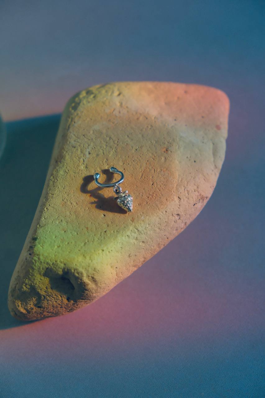 Каф «Полуничка» VEDEKHINAK.jewelry