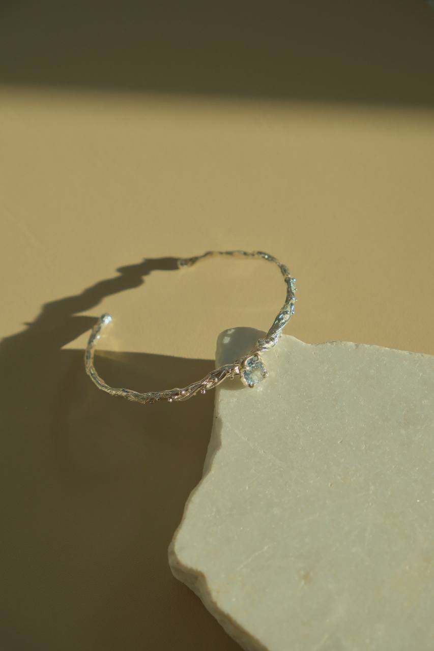 Браслет з блакитним топазом VEDEKHINAK.jewelry