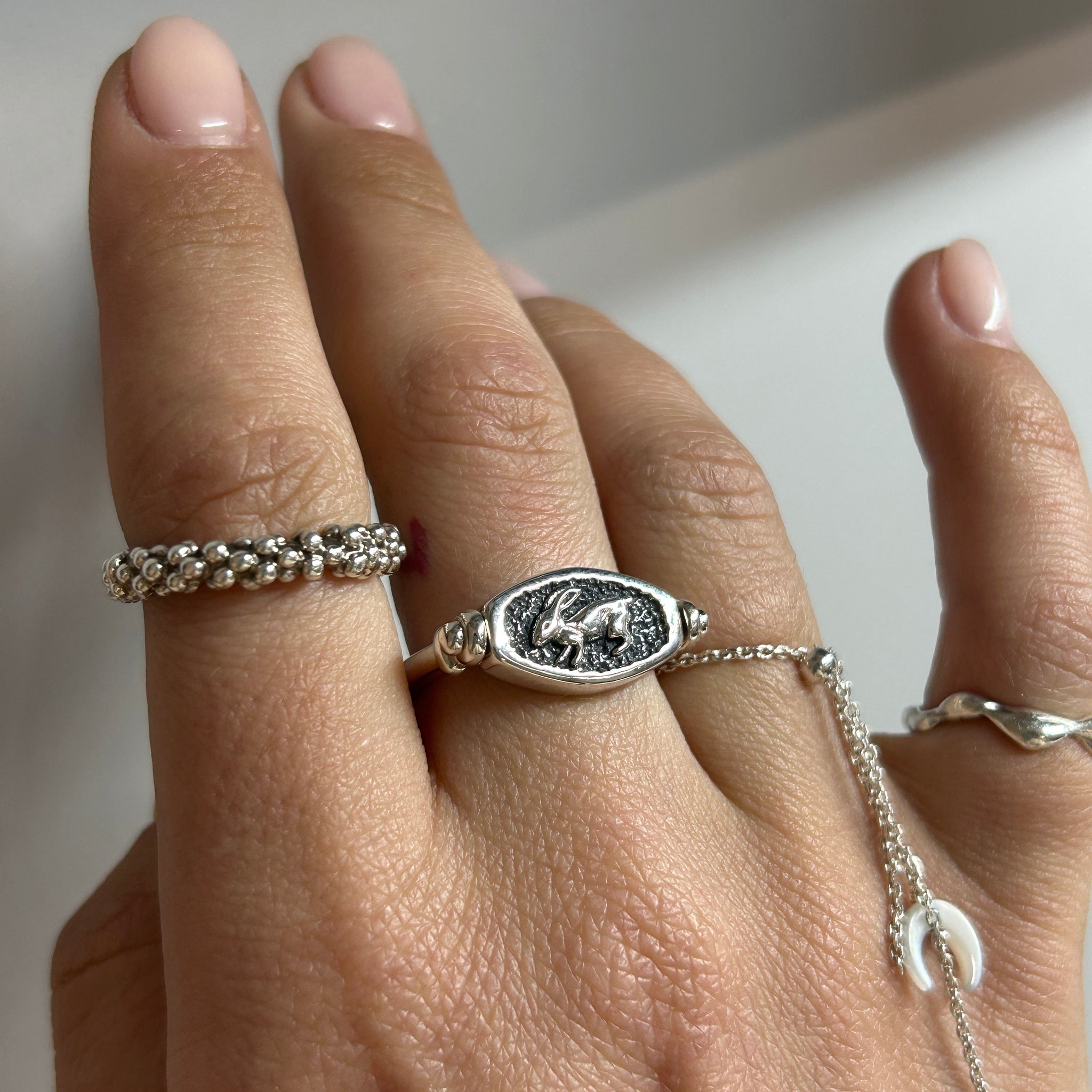 Каблучка з рухомим елементом "Rabbit" VEDEKHINAK.jewelry