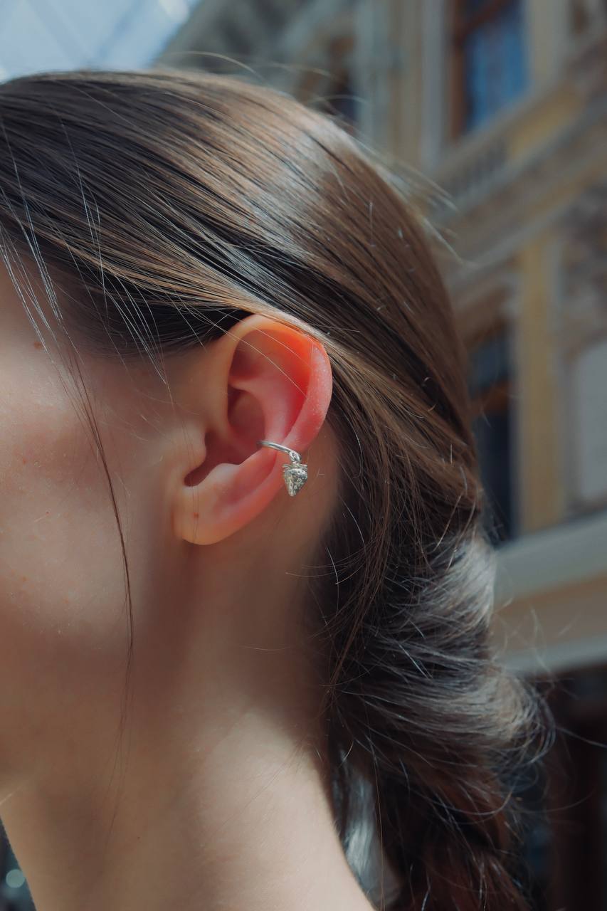 Каф «Полуничка» VEDEKHINAK.jewelry