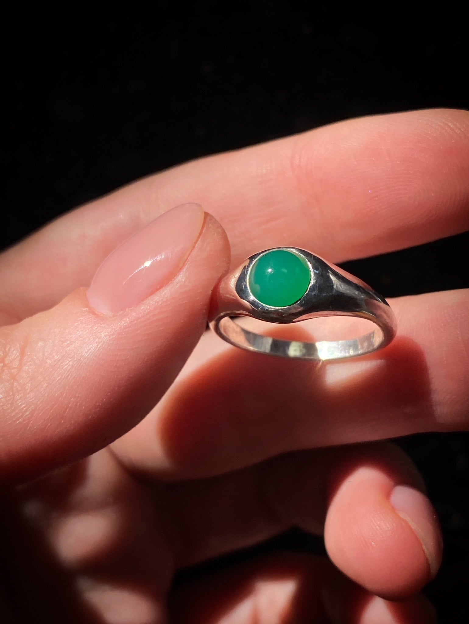 Перстень окоподібний з хризопразом KAI Jewelry