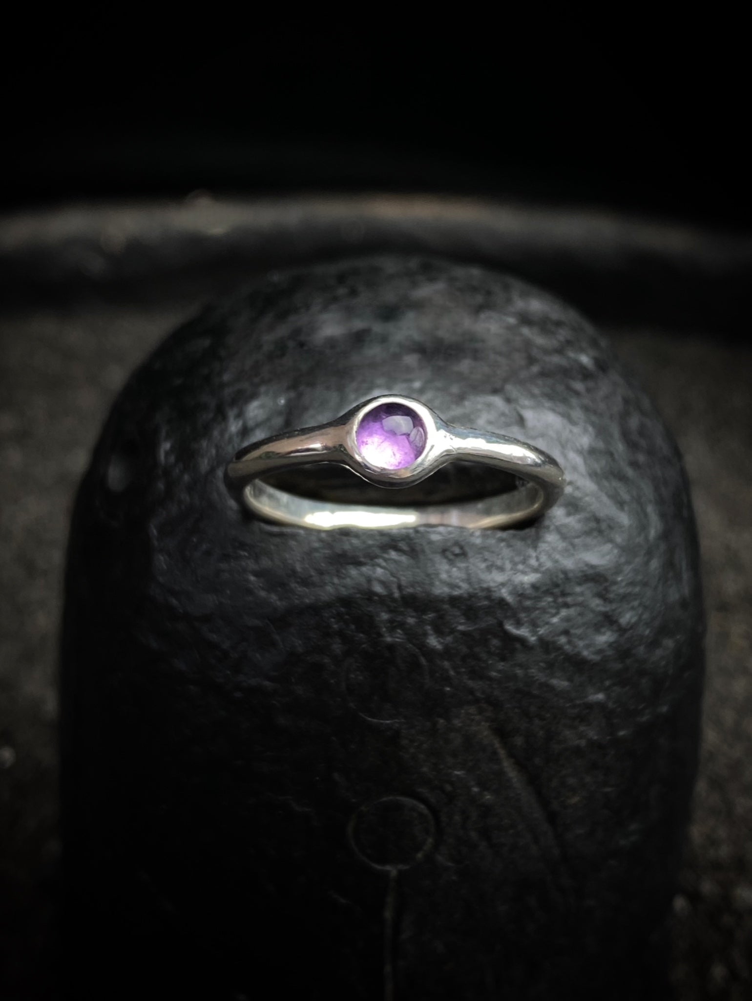 Перстень класичний з аметистом 4 мм KAI Jewelry