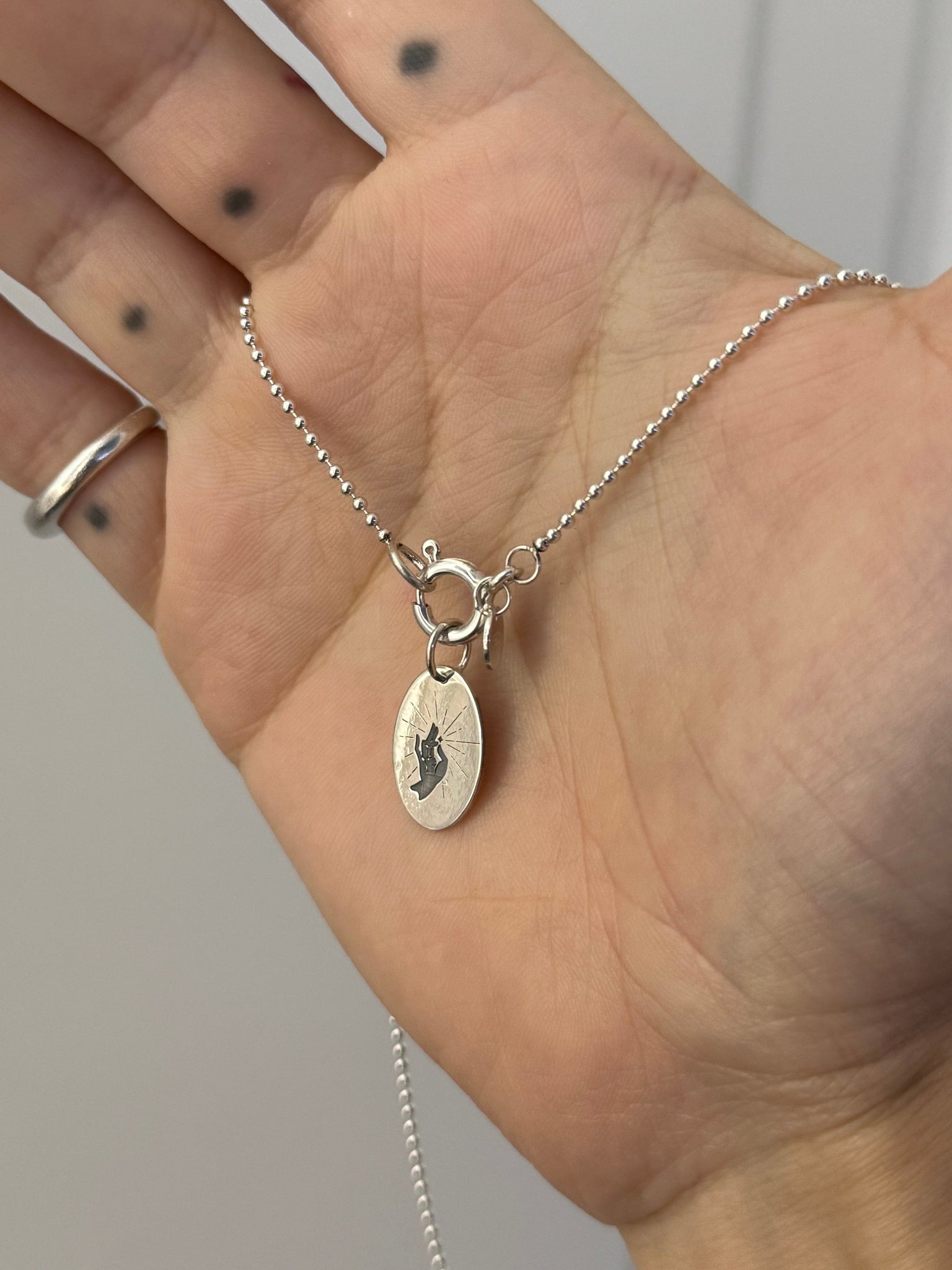 Ланцюжок з медальйоном Sensuålе