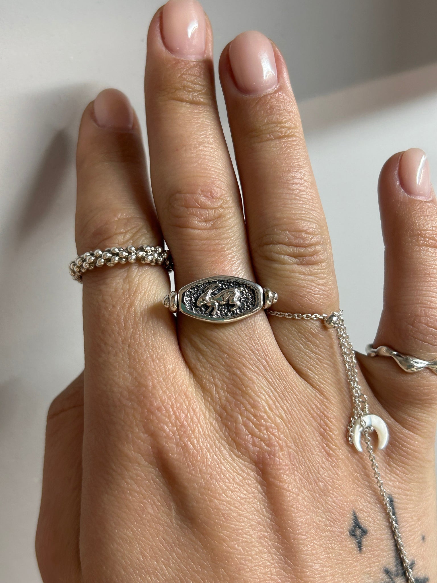 Каблучка з рухомим елементом "Rabbit" VEDEKHINAK.jewelry
