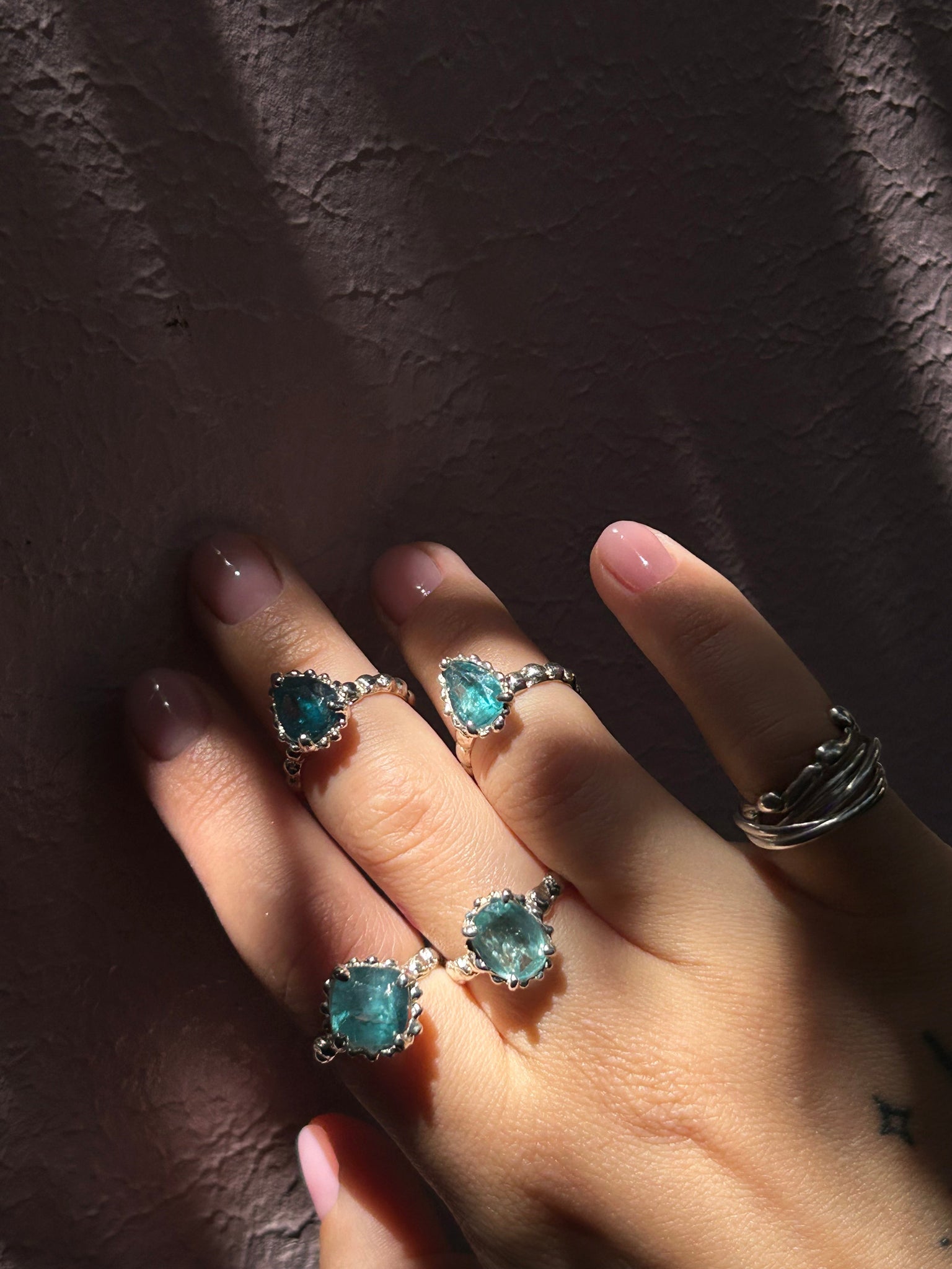Каблучка «Апатит» з огранкою VEDEKHINAK.jewelry