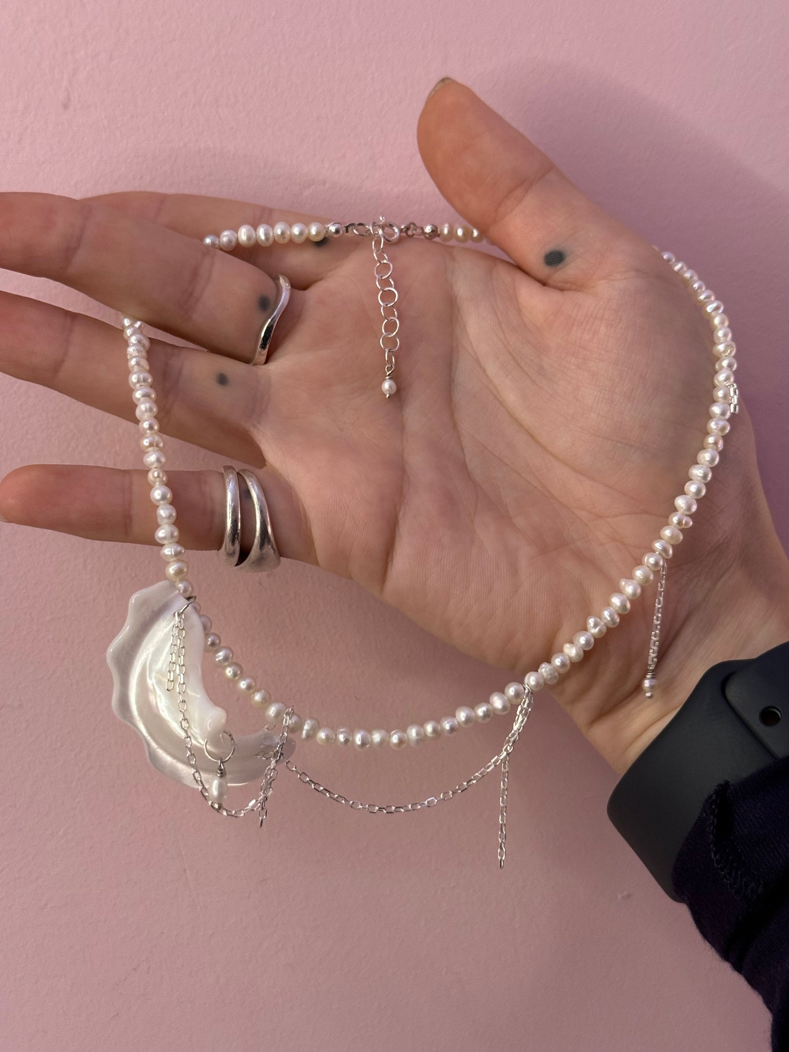 Кольє з перламутром та перлами