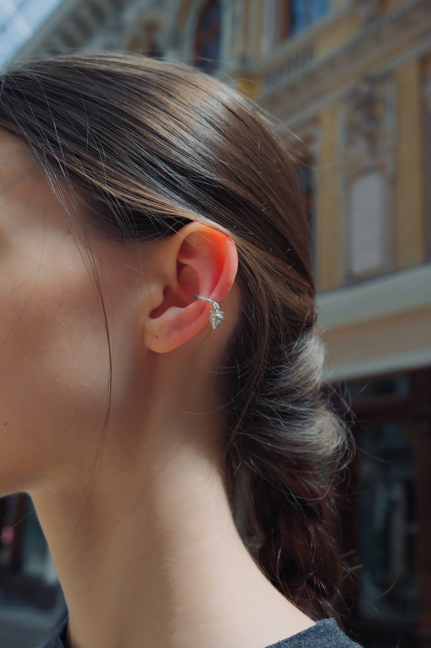 Каф «Полуничка» VEDEKHINAK.jewelry
