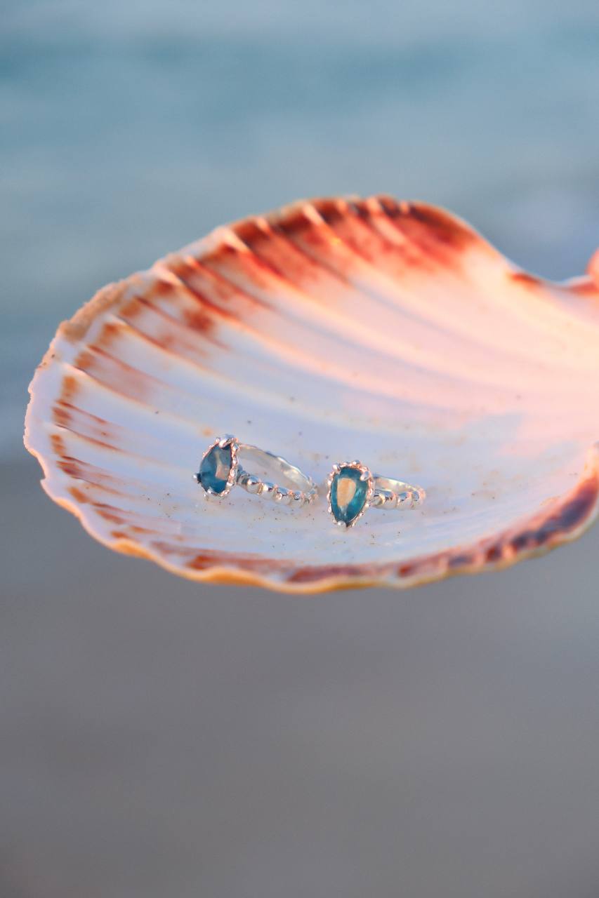 Каблучка «Апатит» з огранкою VEDEKHINAK.jewelry