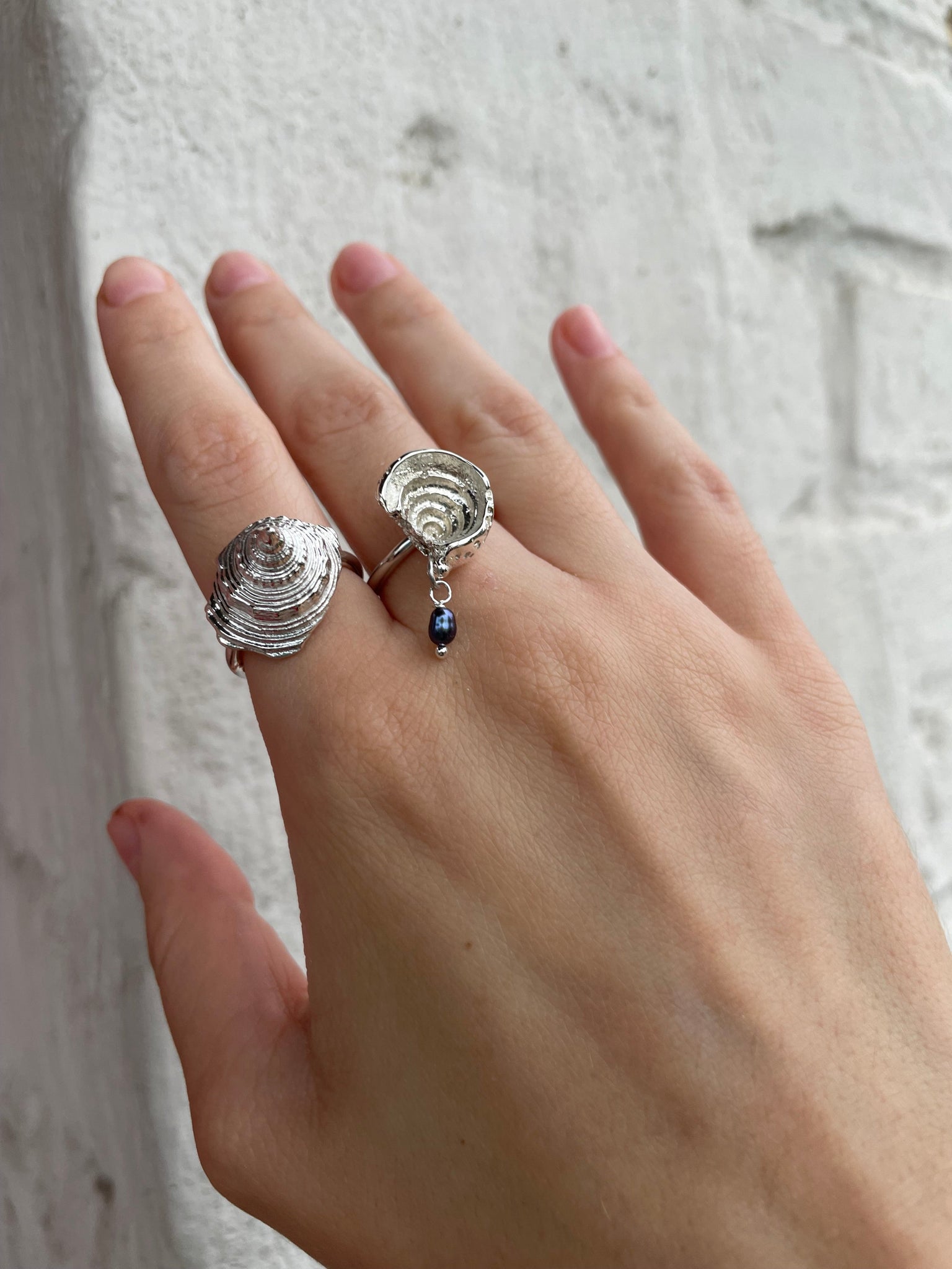 Каблучка «Flavian» з міні перлиною Medvid jewelry