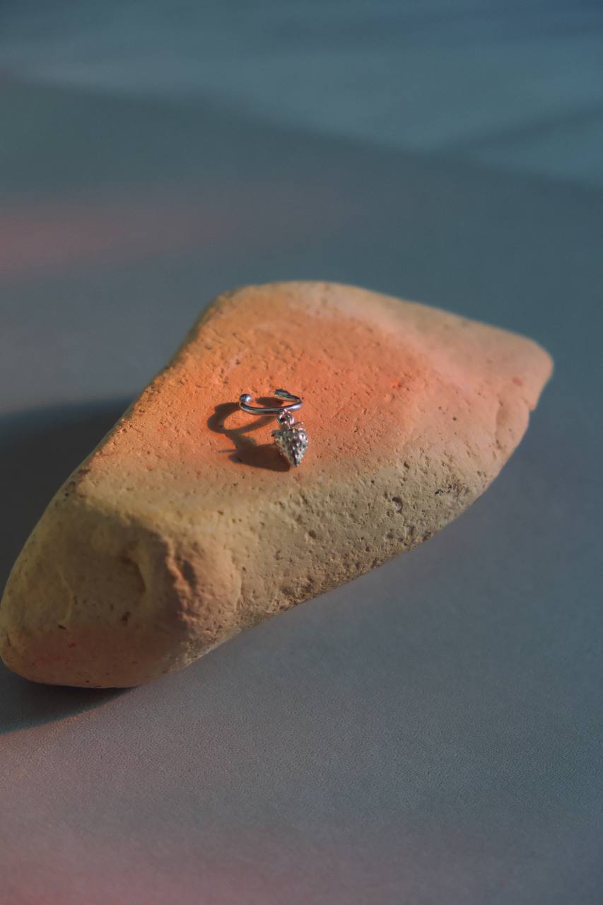 Каф «Полуничка» VEDEKHINAK.jewelry