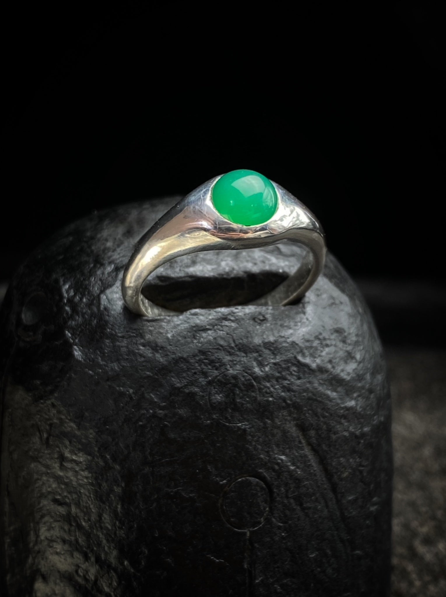 Перстень окоподібний з хризопразом KAI Jewelry