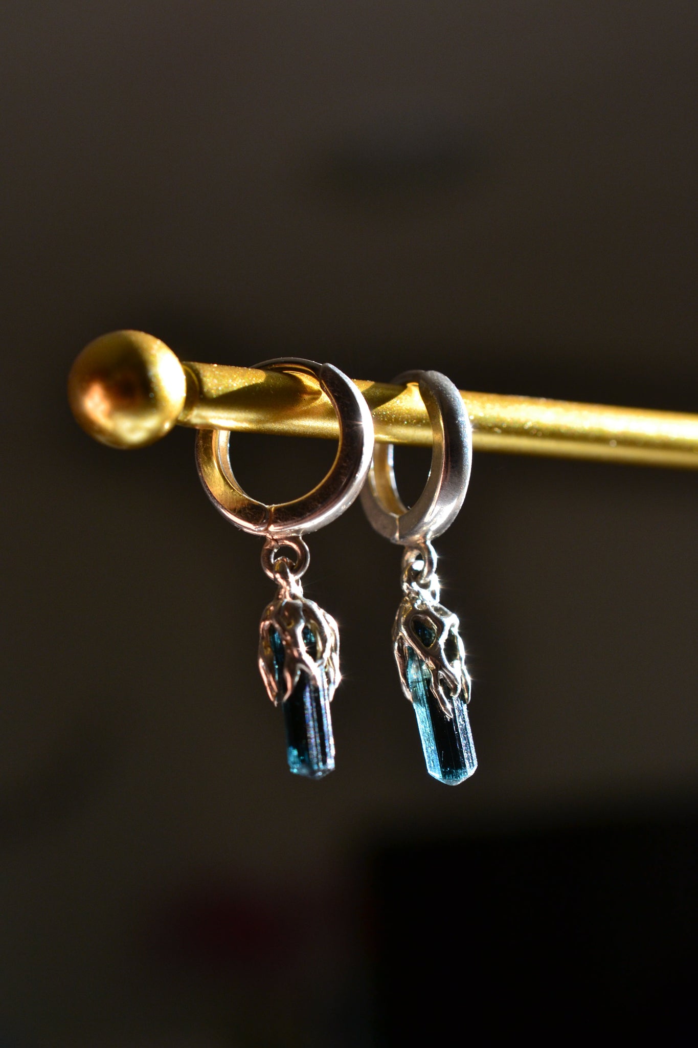 Сережки-конго з темними турмалінами VEDEKHINAK.jewelry